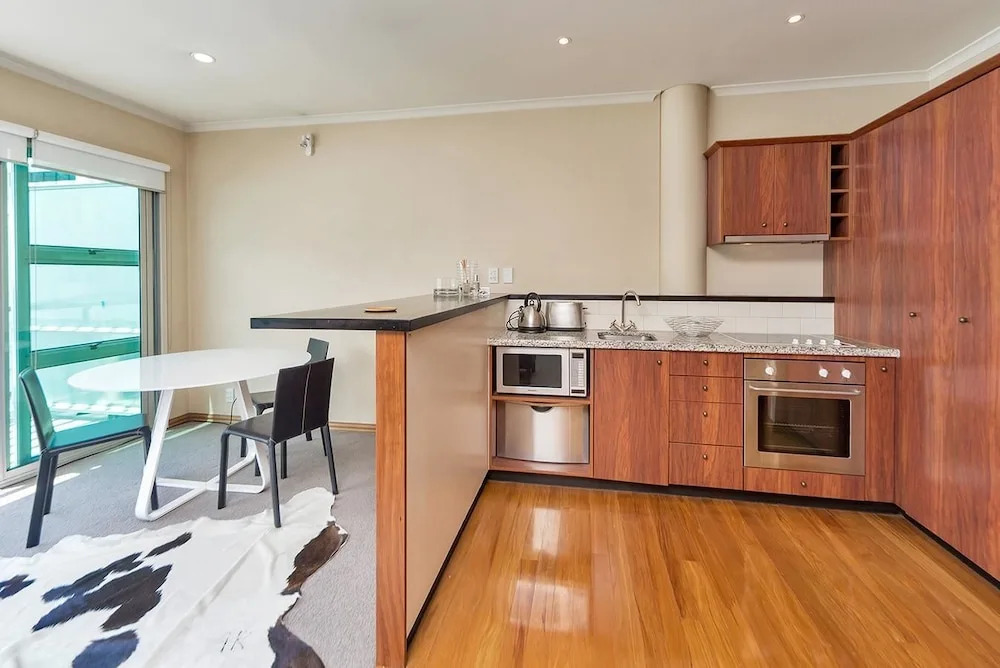 QV Luxury Sea View Apartment - 581