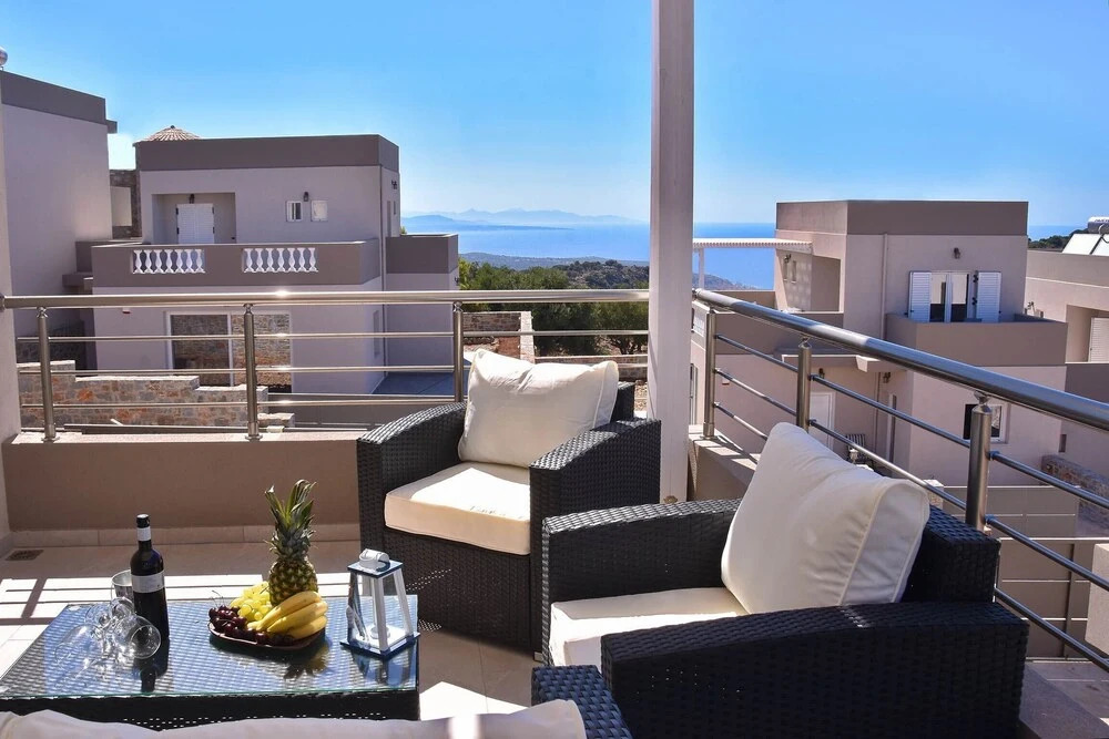 Visit Crete With Your Family and Stay at This Wonderful 2 Bedroom Villa