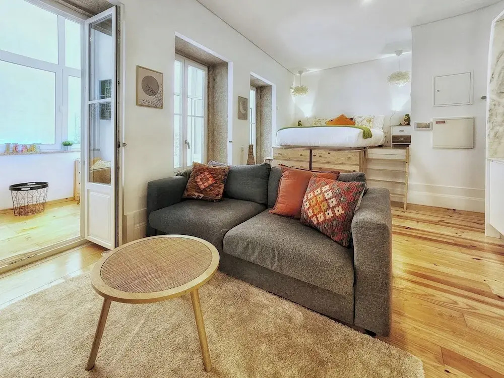 Frs002 Floresold Town: Elegant Studio W/ Patio