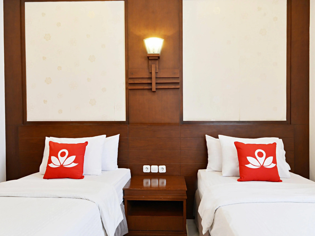 ZEN Rooms Cihampelas Otten