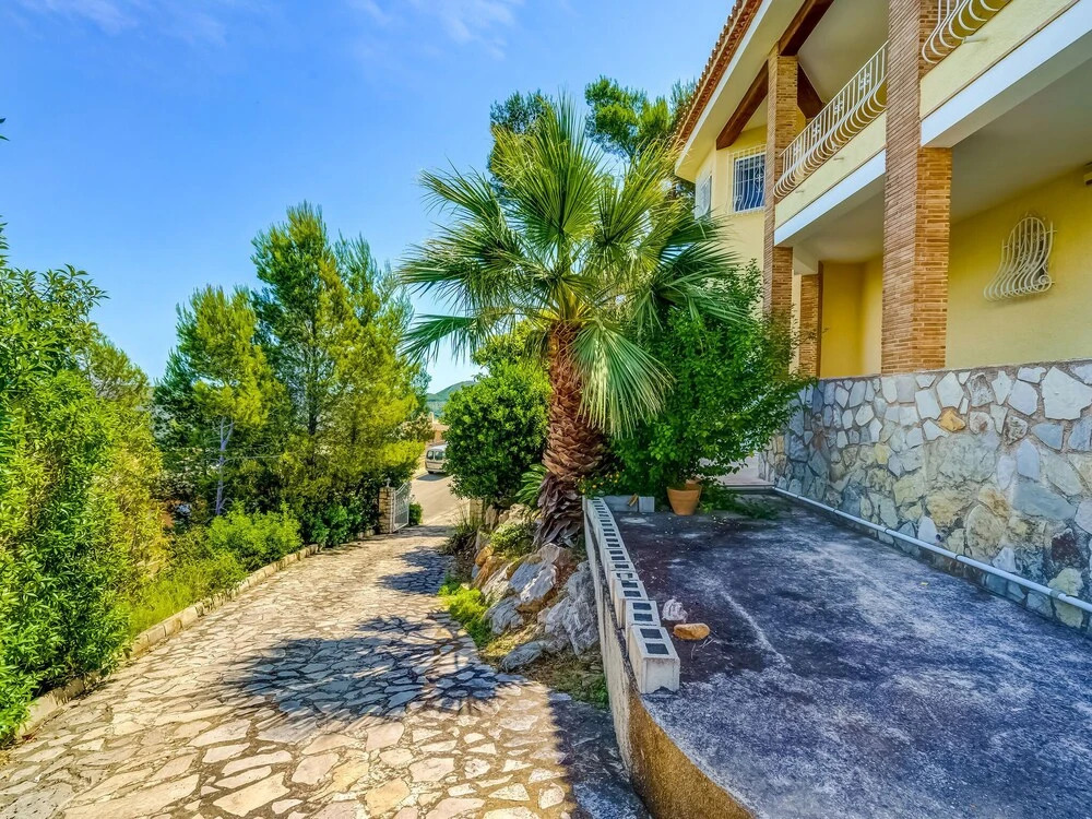 Beautiful Villa in Pedreguer With Swimming Pool