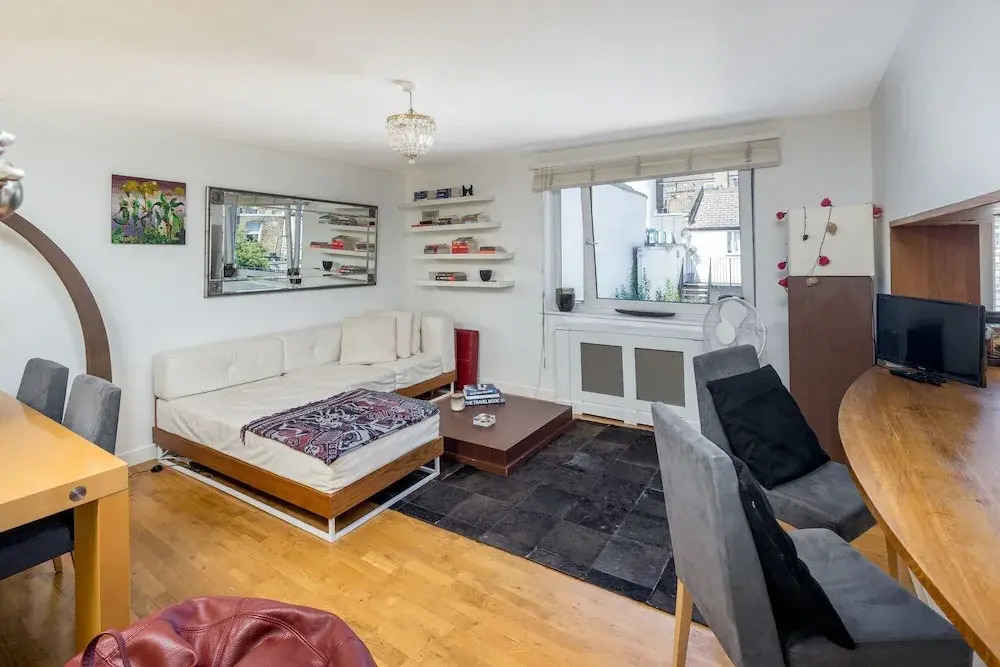 Cozy Flat w/ Parking for 3 in Kensal Green by Tube