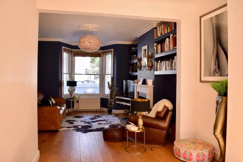 2 Bedroom House in Shepherd's Bush