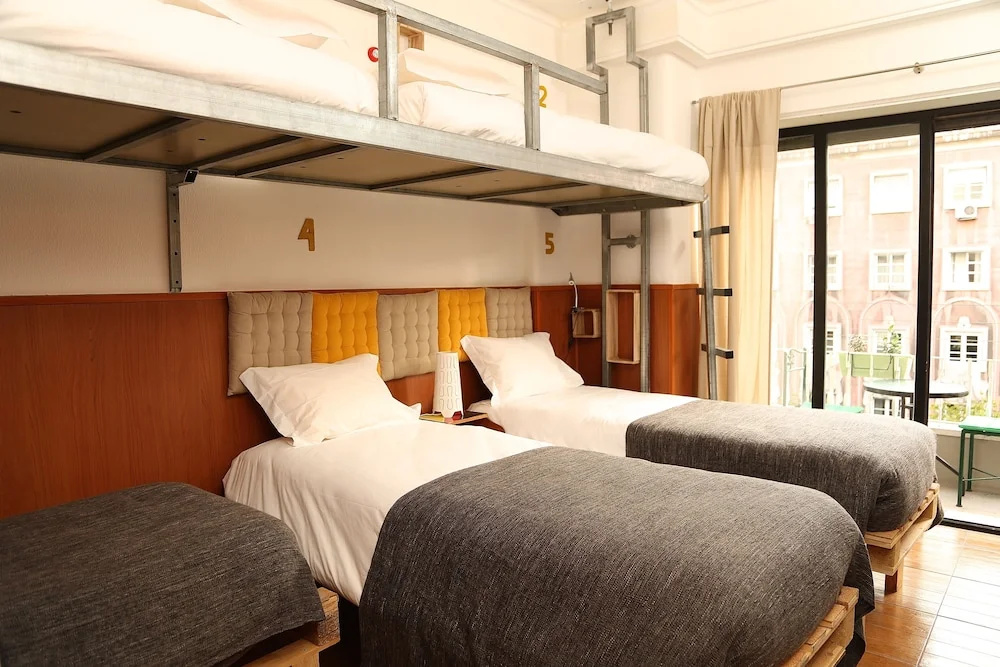 Santos Hostel - Lisbon