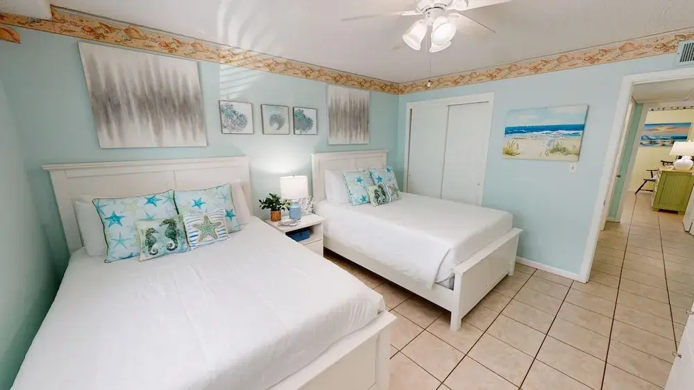 Venus 116 2 Bedroom Condo by RedAwning