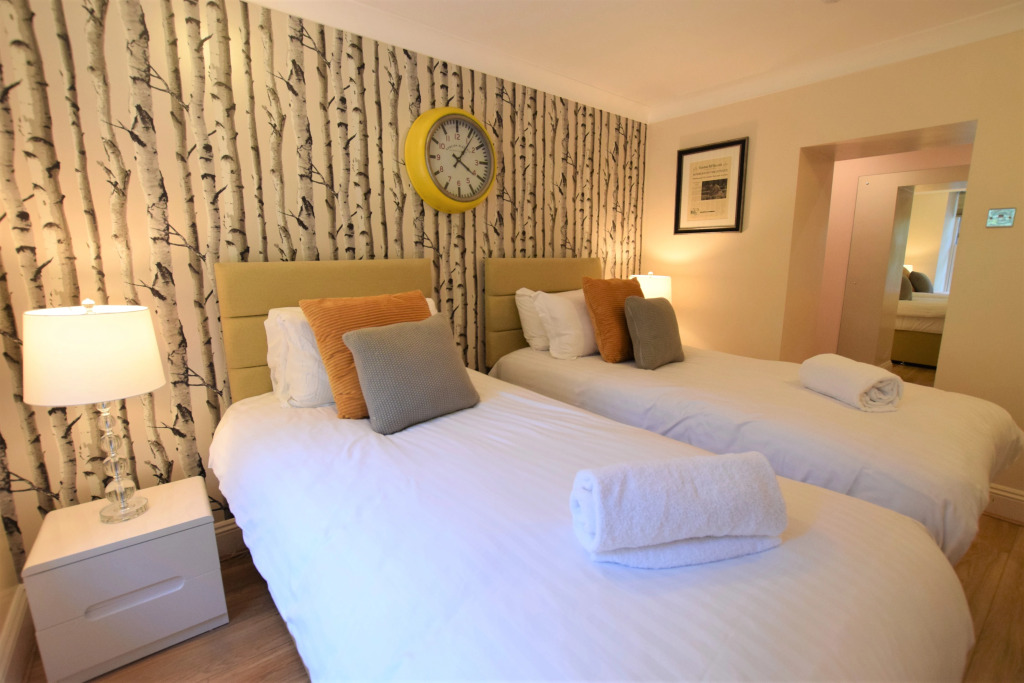 Your Apartment Meridian Place