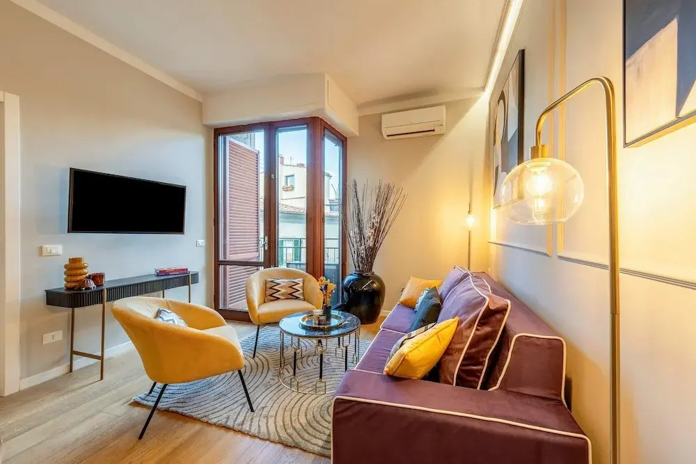 Central 3BD Apartment Near Teatro Verdi