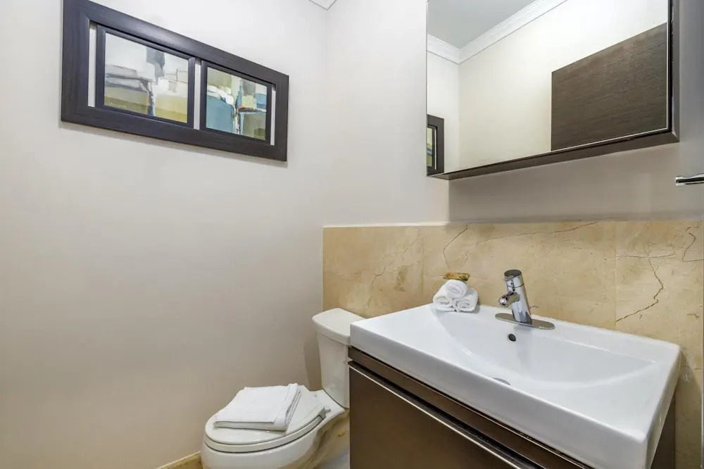 One Bedroom Condo w Amazing Views Luxurycomplex