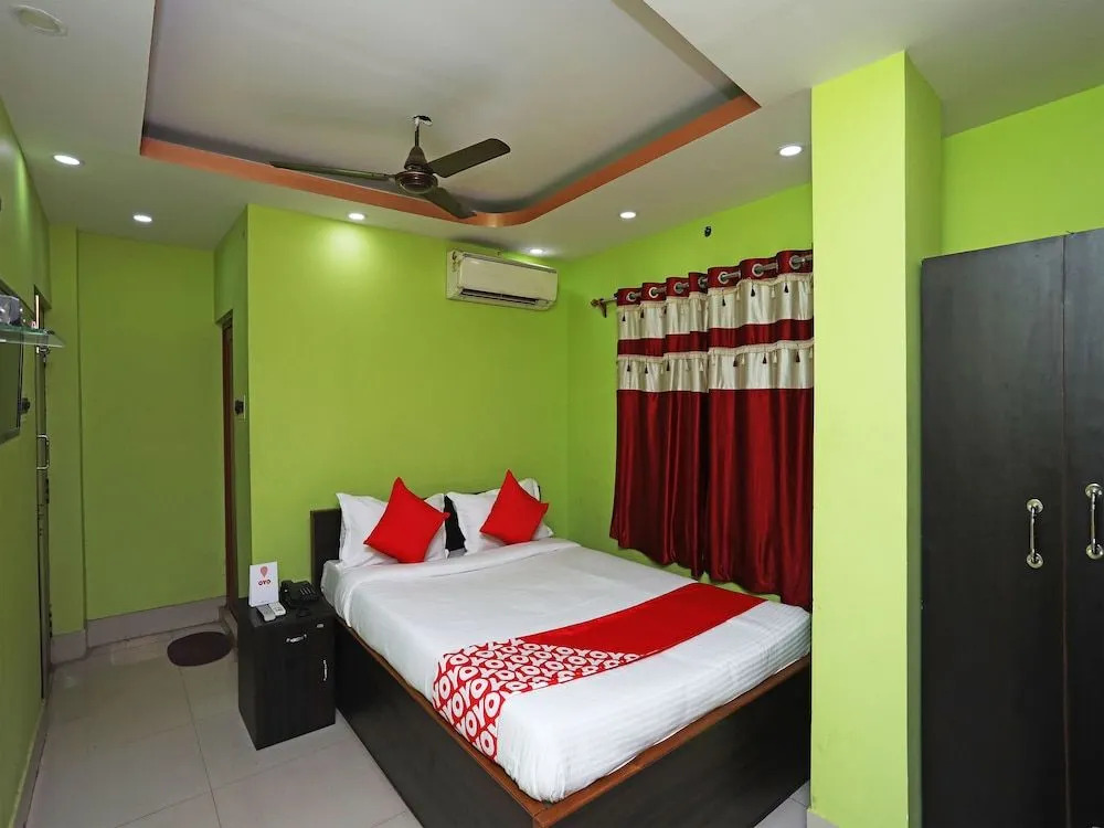 OYO 16058 Classic Inn