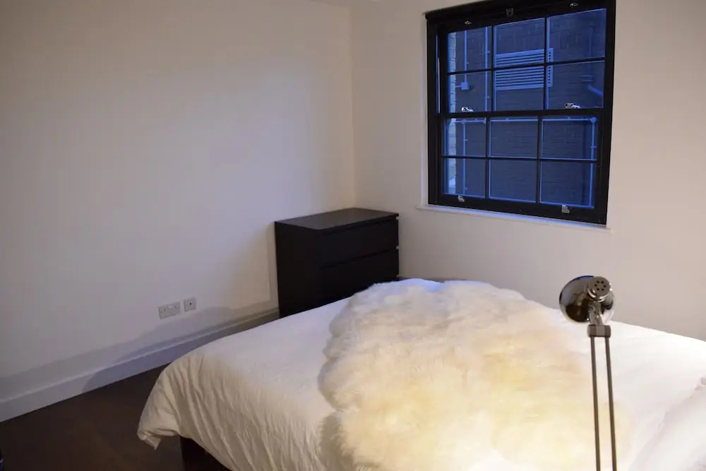 2 Bed Flat In Shadwell