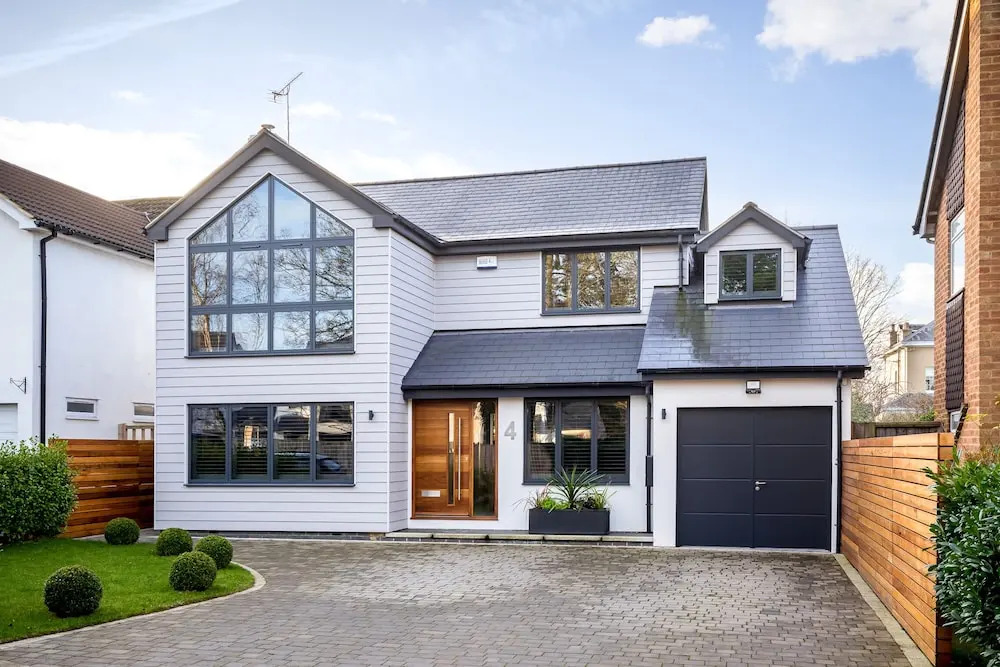 Elliot Oliver- Superior 6 Bedroom House With Hot Tub And Log Burner