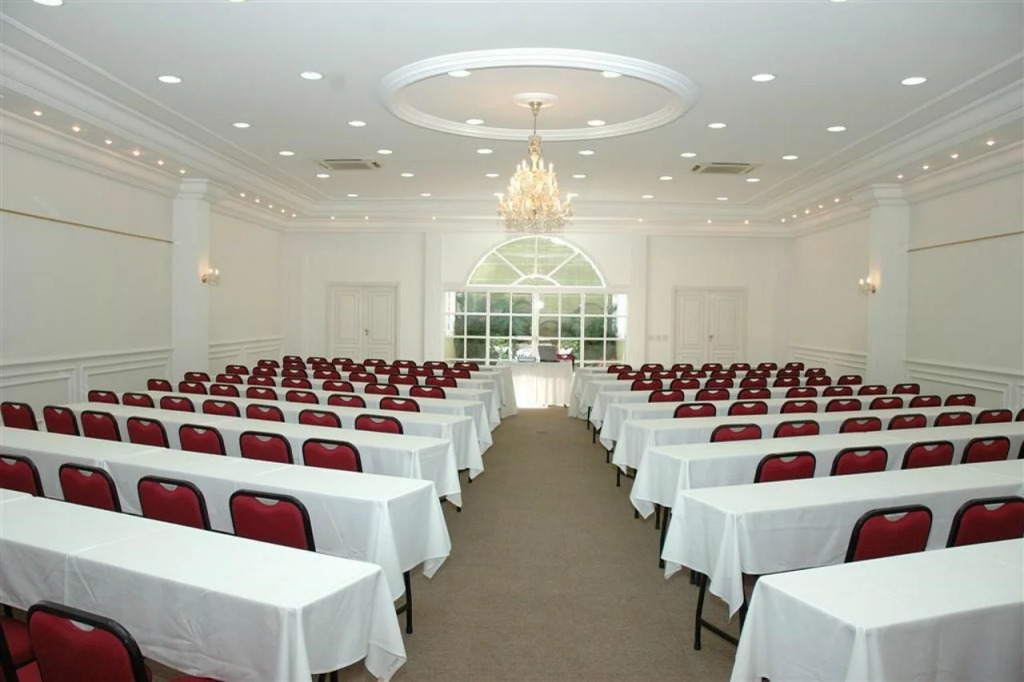 Lizon Curitiba Hotel