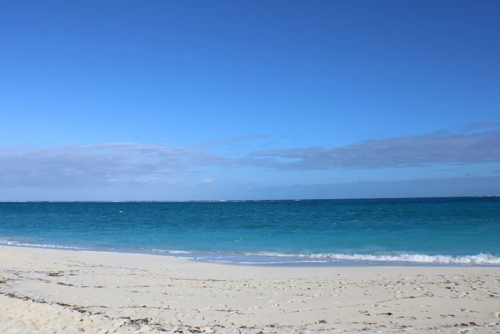 Grace Bay Suites