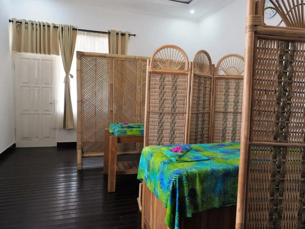 Wah Danima Resort & Restaurant