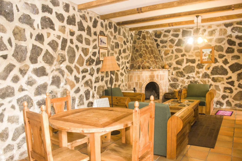 Casas Rurales La Tanquera y Las Rosas