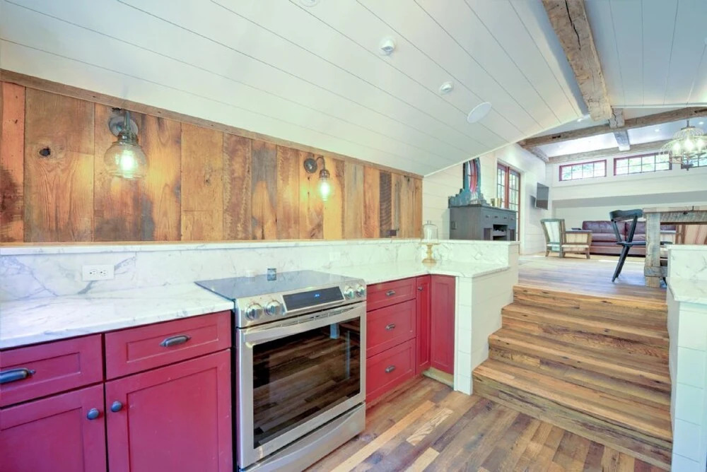Storybrooke Place 5 Bedrooms 3.5 Bathrooms Home