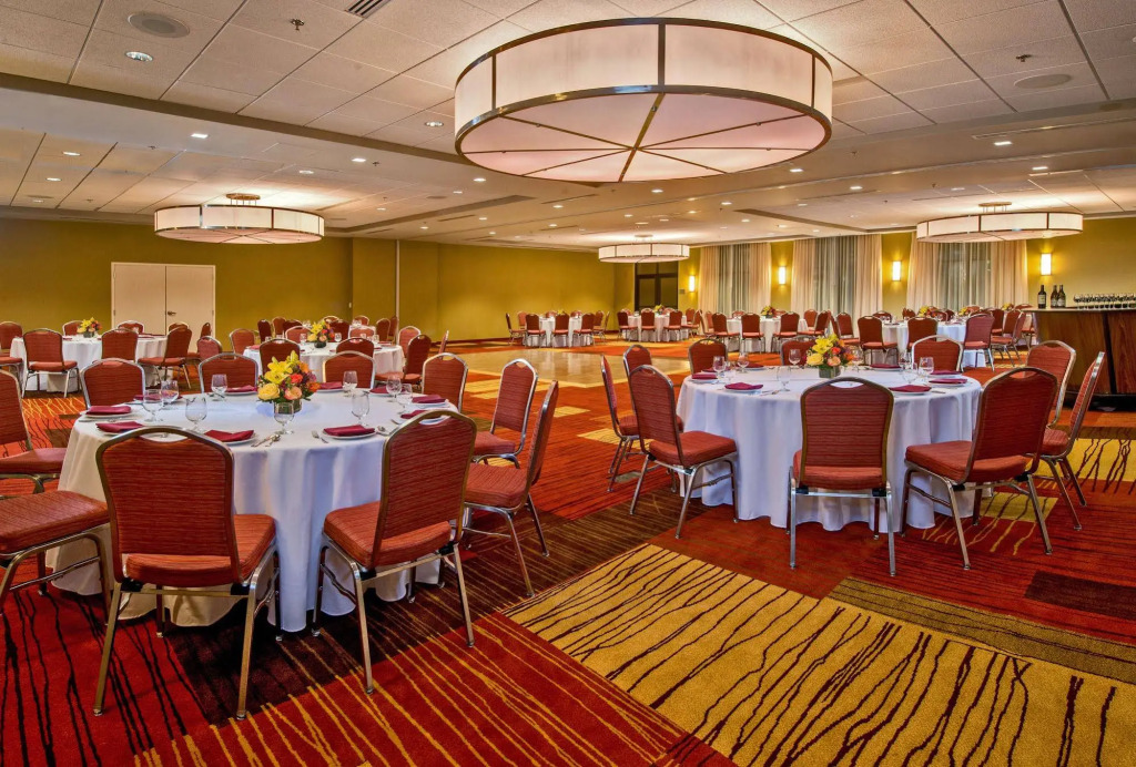 Courtyard by Marriott Glassboro Rowan University