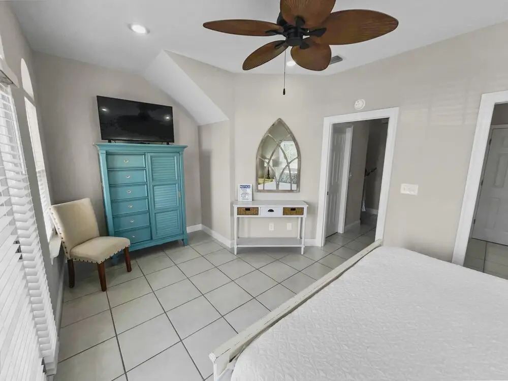 Paradise By The Pier 2 Bedroom Home by RedAwning