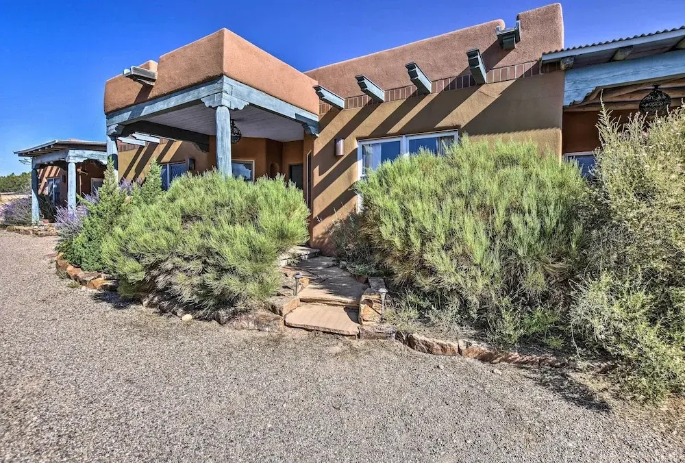 Stunning Santa Fe Sw-style Getaway w/ Indoor Pool!