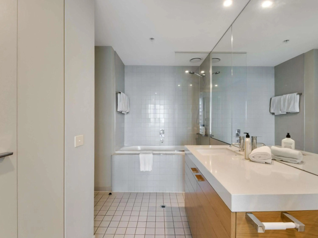The Sebel Residences Melbourne Docklands Serviced Apartments
