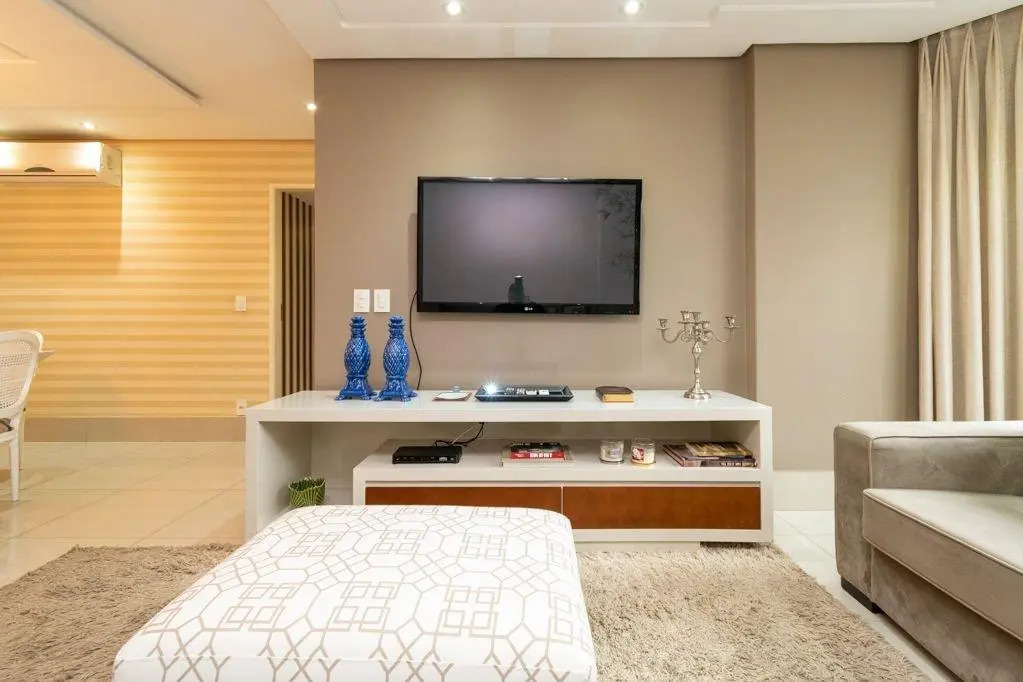 Apartamento de 3 quartos no Setor Bueno - Wi-fi - Garagem - DOM302