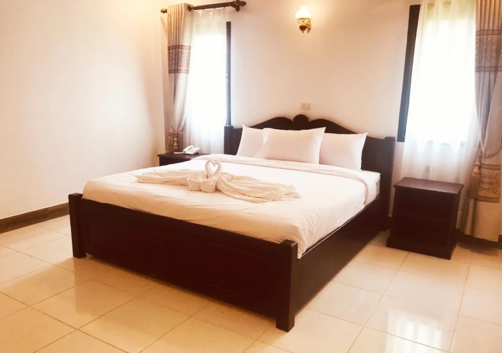 Khung City Hotel