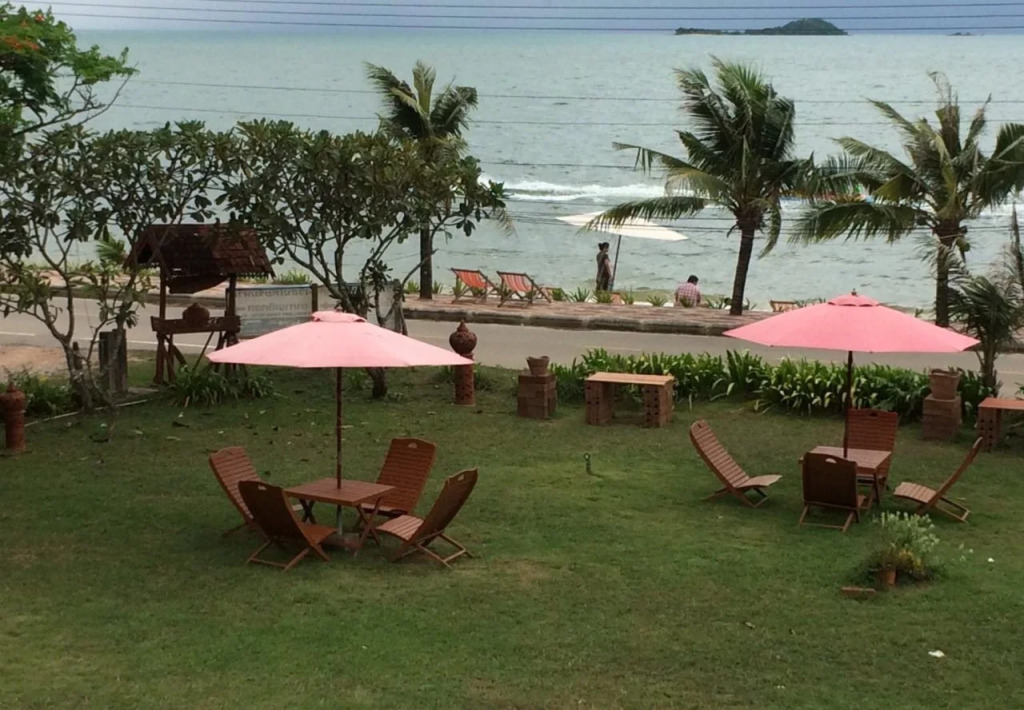 Ruen Thai Rim Haad