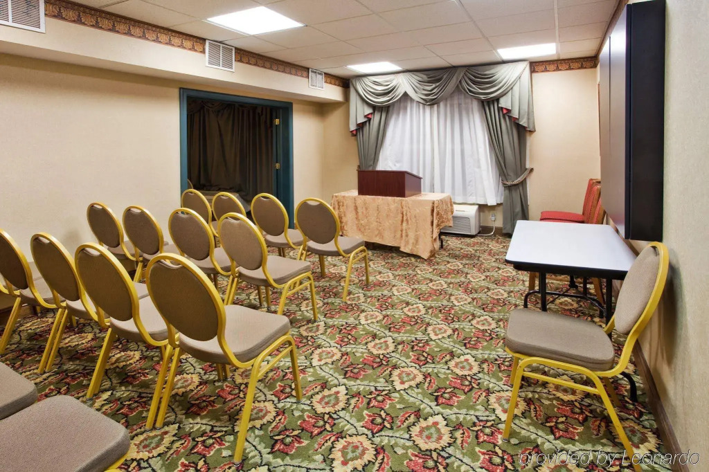 Country Inn & Suites by Radisson, Camp Springs Andrews Air Force Base , MD