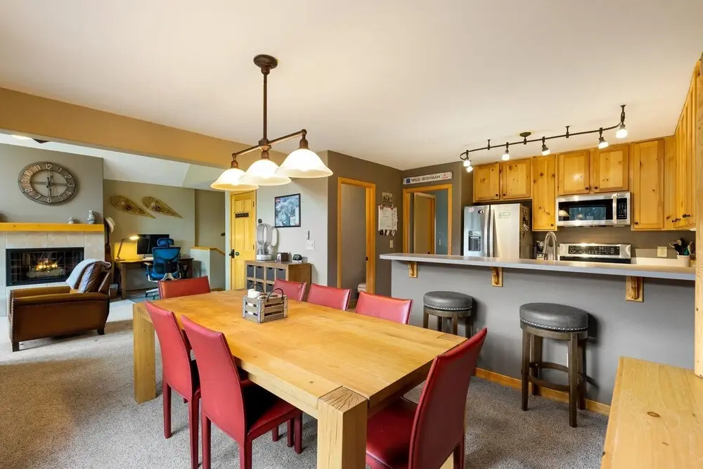 Snake River Townhomes #9 3 Bedroom Condo by Redawning