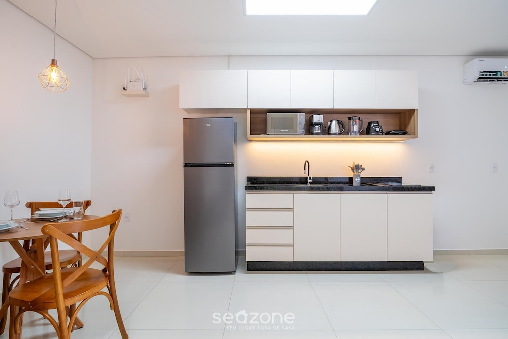 Full Studios in Rio Tavares - ALA