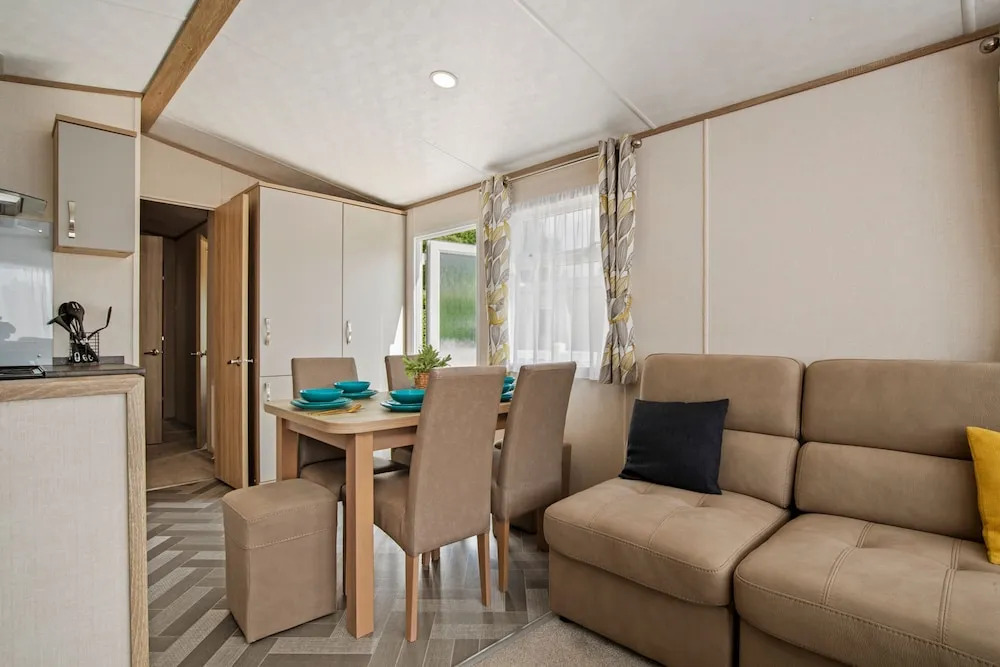 Maple - Near Folly Farm Cosy Retreat