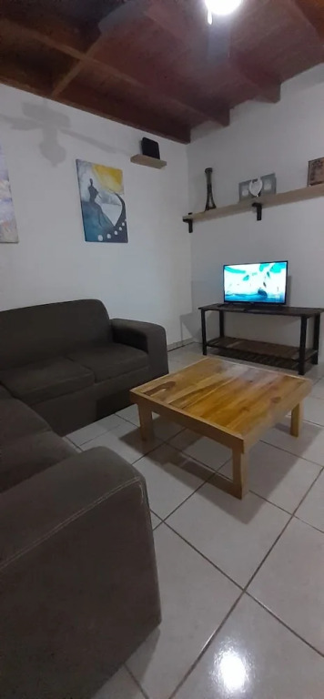 Casa Cuatro Lunas