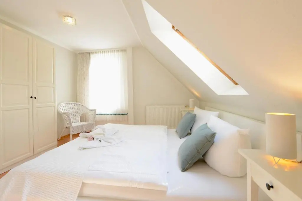 Ferienhaus für 8 Personen mit Kamin & Terrasse