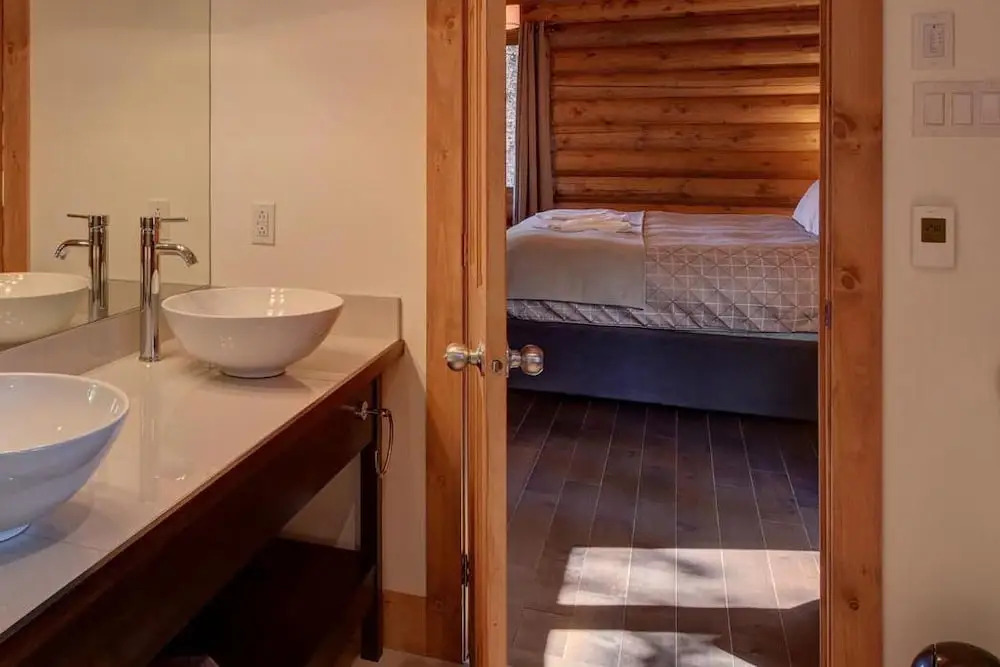 Chalet Blue Jay