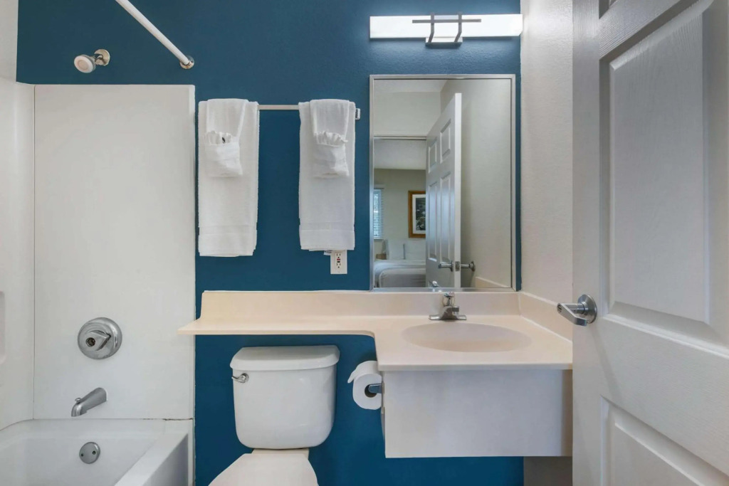 Birch Hill Suites - Lakeland