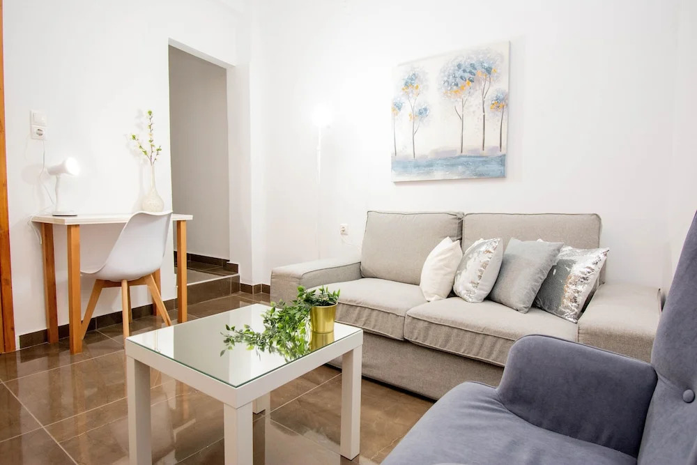 Athina House "by Checkin"