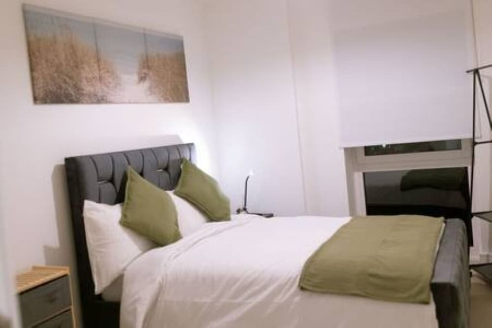 Birmingham City Centre Apts - 2BR