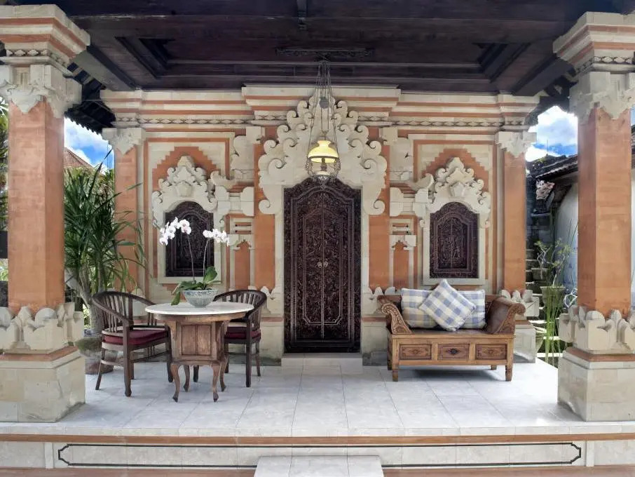 Teja Guest House & Gallery