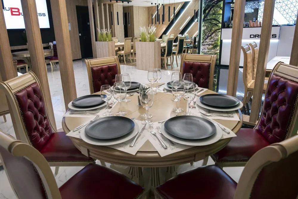 Family Hotel Business Club