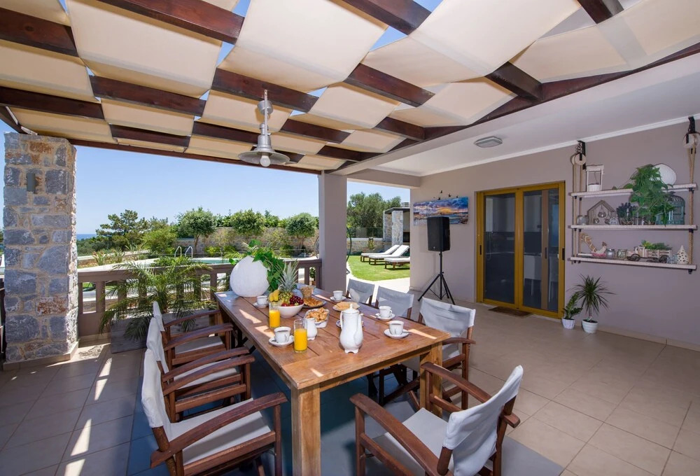 Villa Lady Dafni with private heated pool