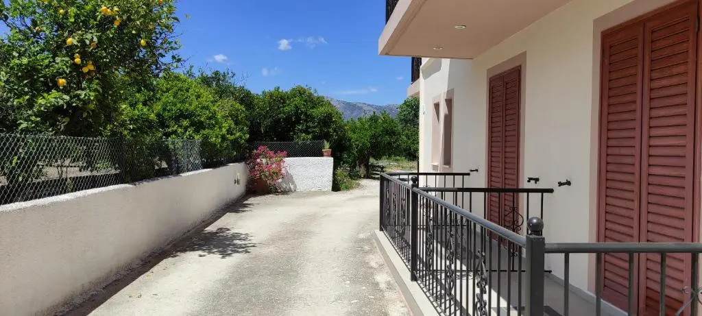 Fani's apartments 3