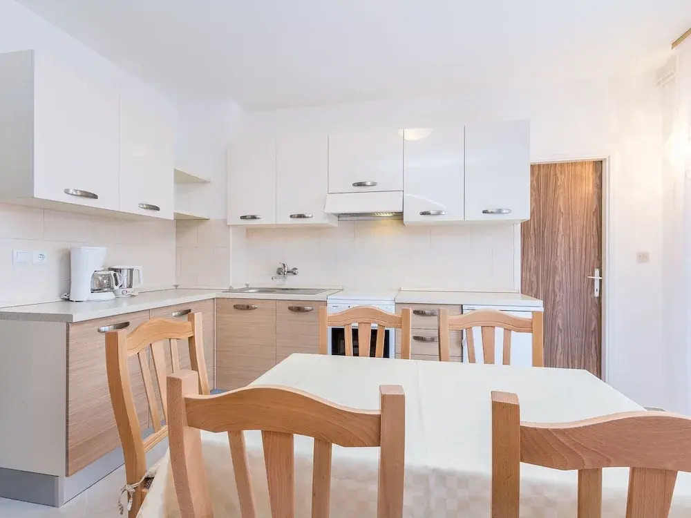 Comfortable Apartment With Terrace and Garden