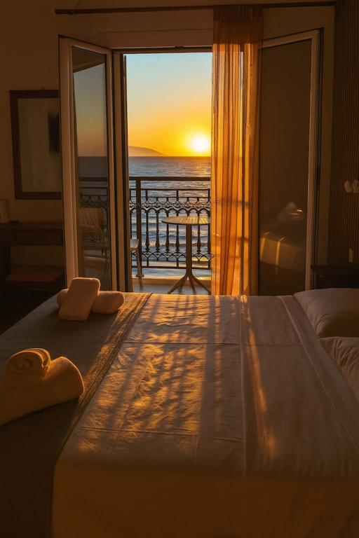Beachfront Panorama Aprtmnts - Kythira Seaside Gem