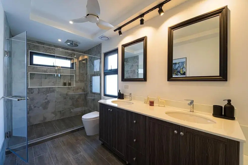 Modern 3 Bedroom Private Pool Villa ML7