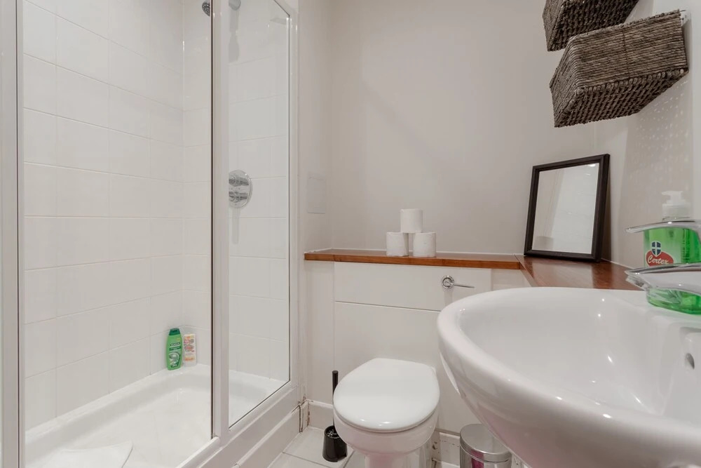 Cosy 2 Bedroom Flat Next To Quiet Park