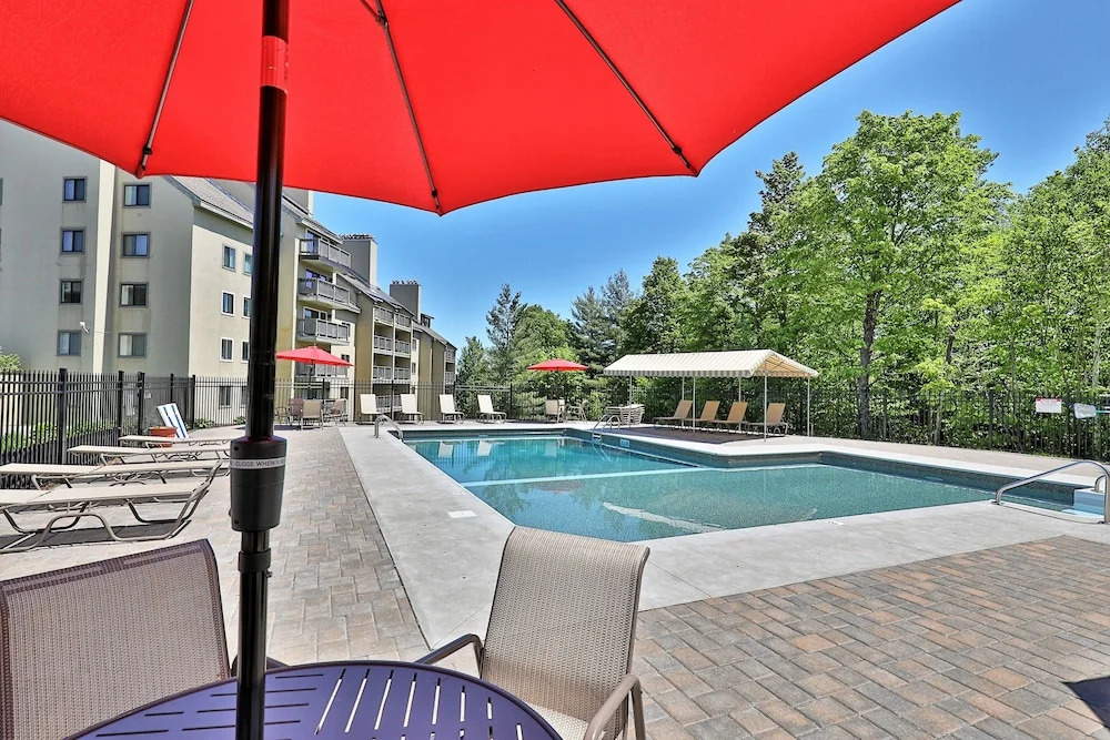Mg 3e03 - Location! Location! 1br/1ba Steps To Mountain