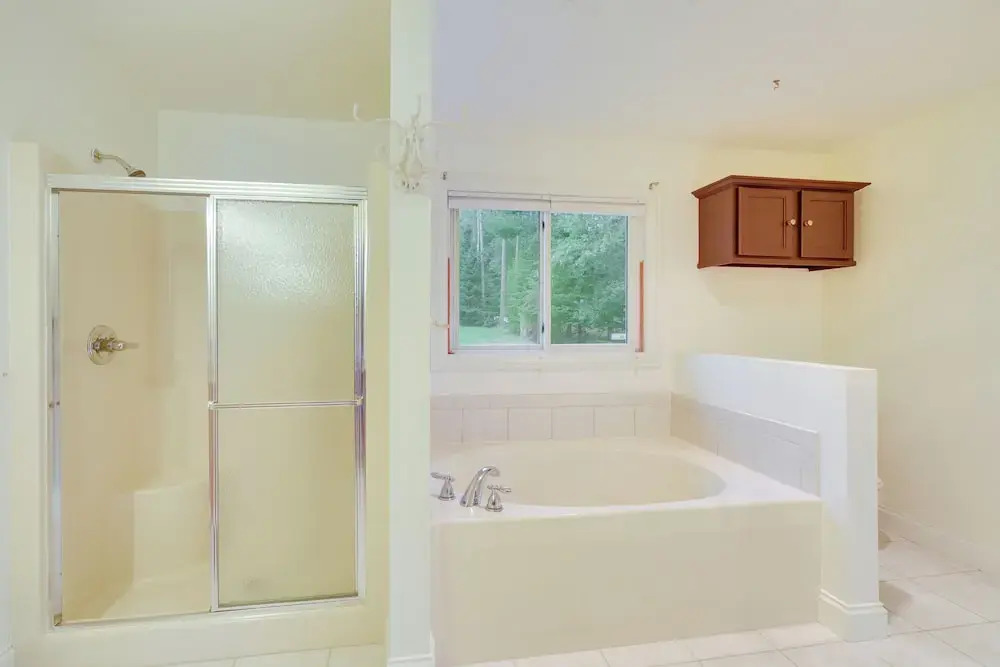 Spacious Lakefront New Auburn Home w/ Sunroom