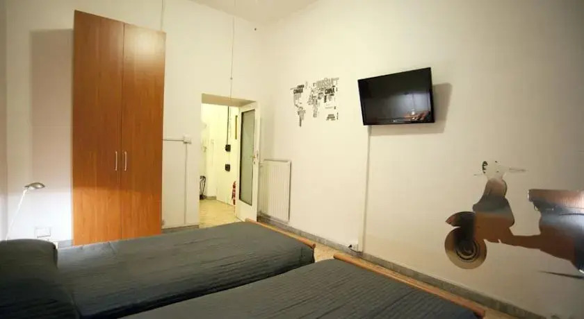 Absolute Colosseum Apartment