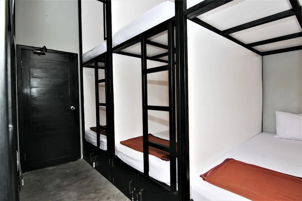 ZEN Hostel Jalan Patimura Legian