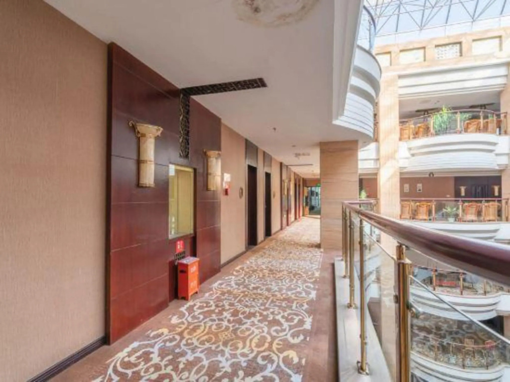 Xuefu Hotel